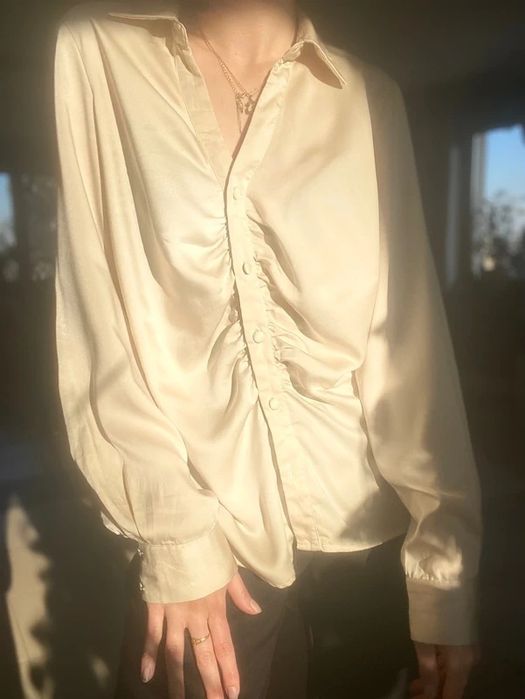 MSCH Copenhagen – Luksusowa Koszula Ecru ze Złotym Połyskiem – L  M