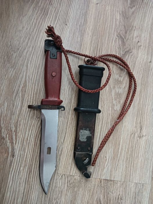 Bagnet do AK47 Kałasznikow brak numeru