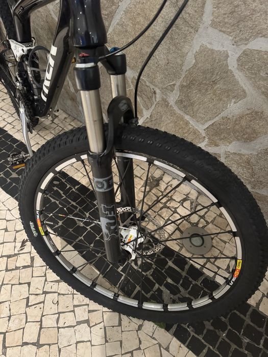 Trek totalmente em carbono roda 26