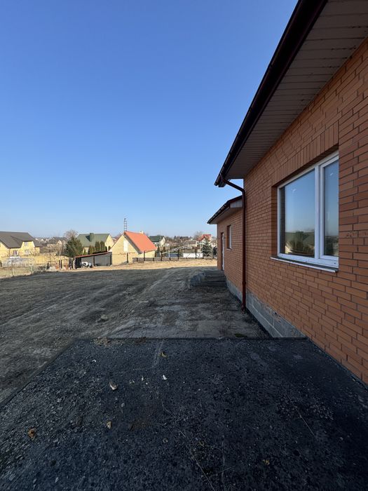 Продаж цегляного  будинку в с.Лище