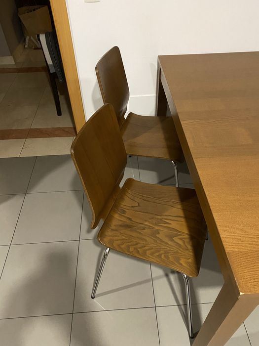 Mesa Ikeia (cadeiras já foram vendidas)
