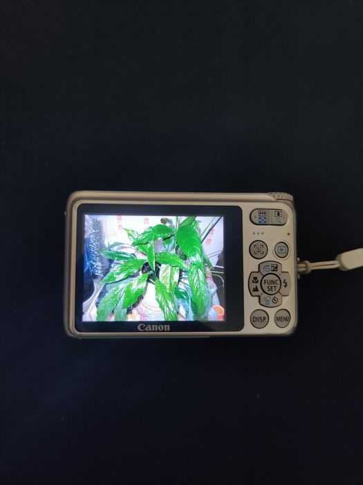 Canon PowerShot A 3100 IS Silver Aluminum Вінтажна Мильниця фотоапарат