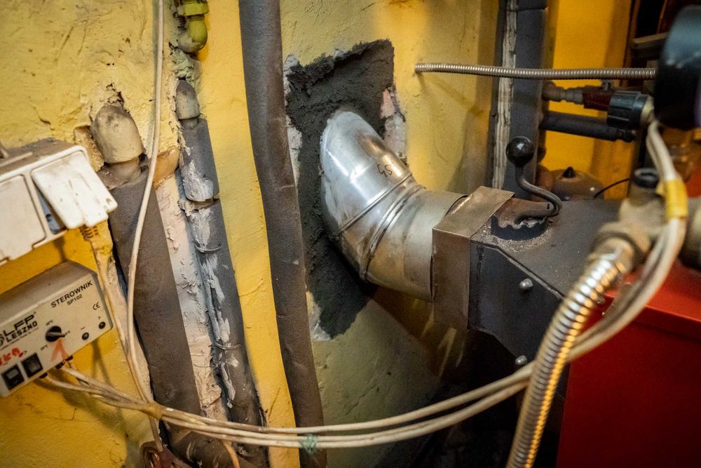 Montaż wkładów kominowych Frezowanie Diamentowe Kominów Remont