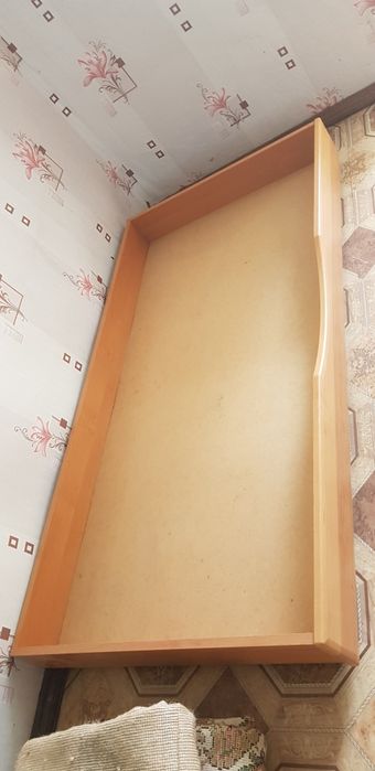 Шухляда  під ліжко