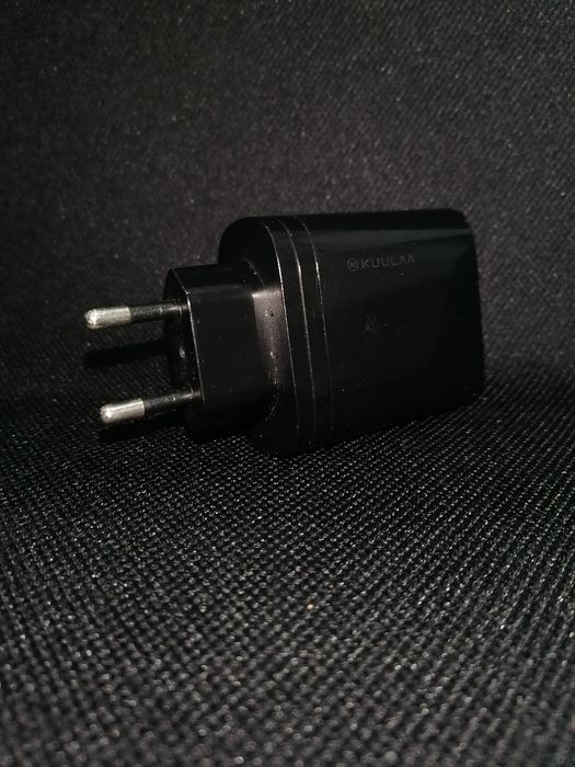 Samsung GT-S5660 + Adaptador Kuulaa + 3 Cabos USB - Para peças