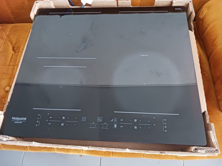 Placa de indução Ariston hotpoint 59 cm  em ótimo estado