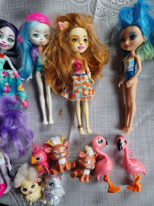 9 laleczek Enchantimals zestaw