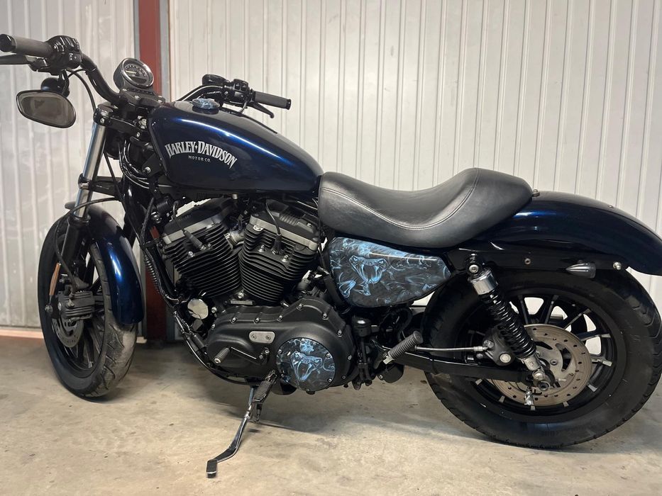 Harley  883  superlow