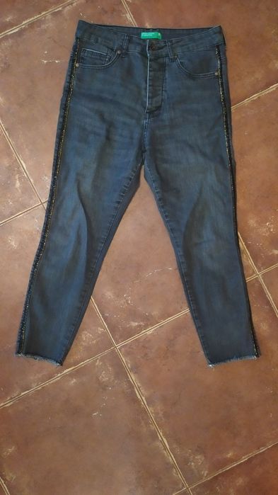 Модные джинсы Benetton