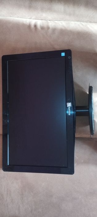 Монитор Philips 196V3L