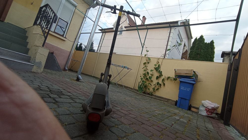 Продам електросамокат