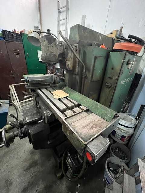 Frezarka Jarocińska Fabryka Obrabiarek