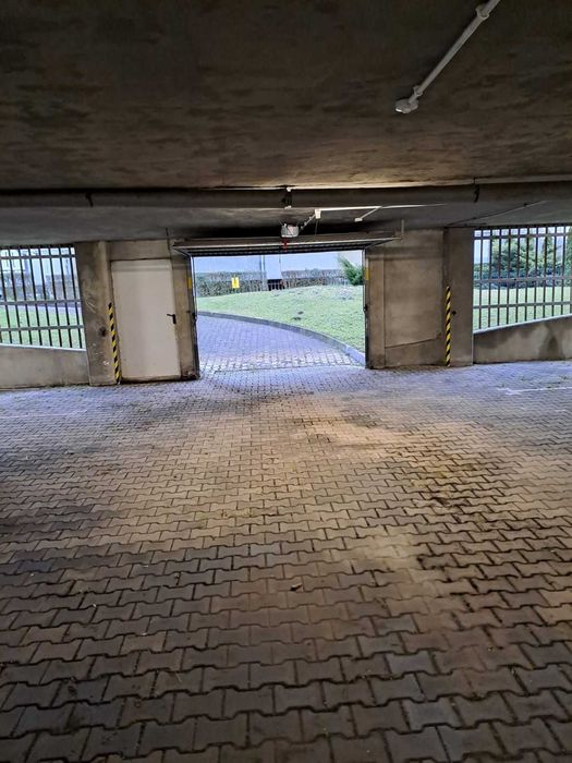 Garaż podziemny - wynajem miejsca postojowego, Tychy ul. Jaśkowicka