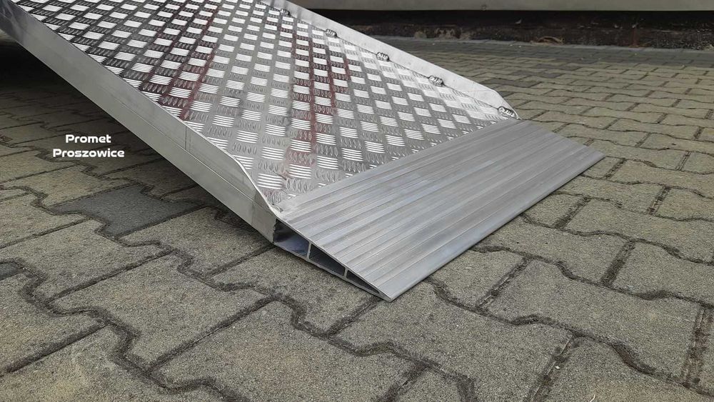 Rampa Aluminiowa 225cm x 70cm do 800kg + ranty boczne Najazd Podjazd