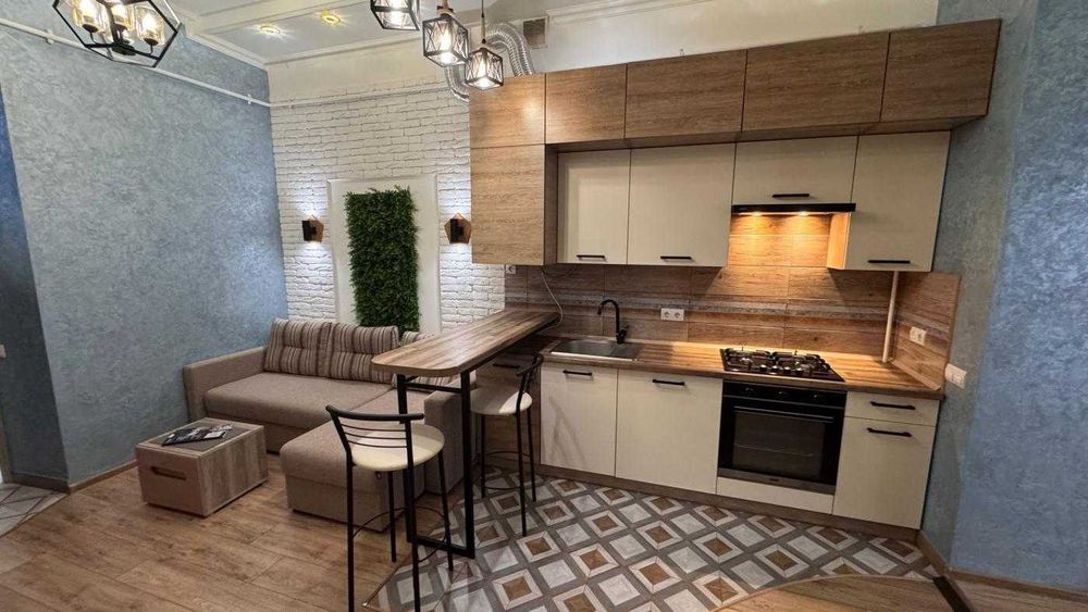 Оренда 1 кім. квартири з паркомісцем у центрі, вул. М.Вовчка, Львів