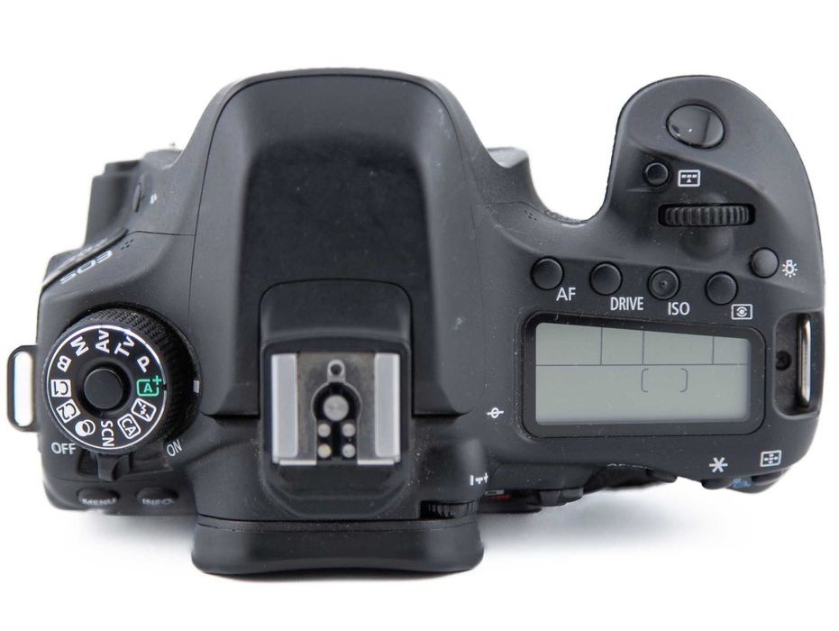 Lustrzanka Canon EOS 80D z ładowarką - przebieg 36137 zdjęć