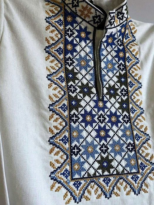 Стильна дитяча вишиванка для хлопчика сорочка вишита з довгим рукавом