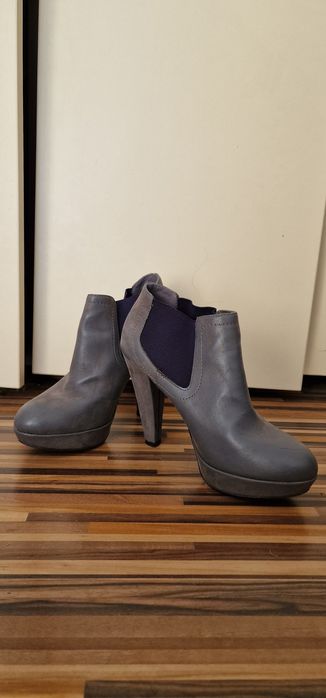 Szare fioletowe botki na obcasie 39