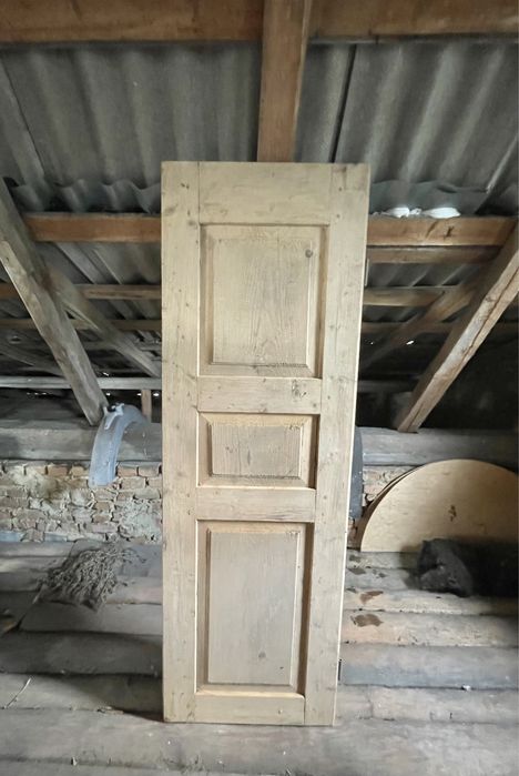 Двері деревʼяні