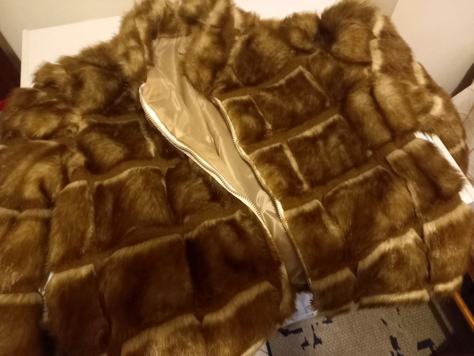 Casaco imitação de  pele