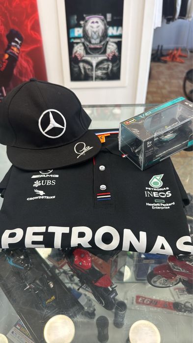 F1 Mercedes Petronas conjunto Polo + Boné + Carro F1