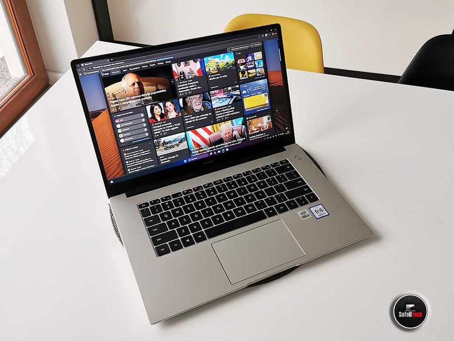 ZADBANY Huawei Matebook D15 - i5-10210u 8GB 512SSD - Bat. 98% - IPS