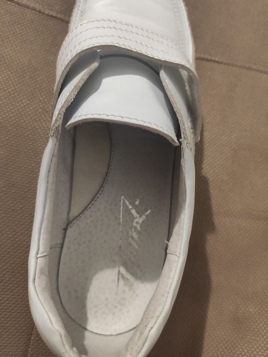 Туфлі, мешти  37р., устілки 23см