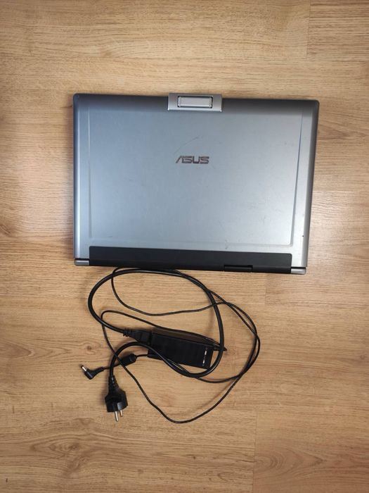 Ноутбук Asus F5RL
