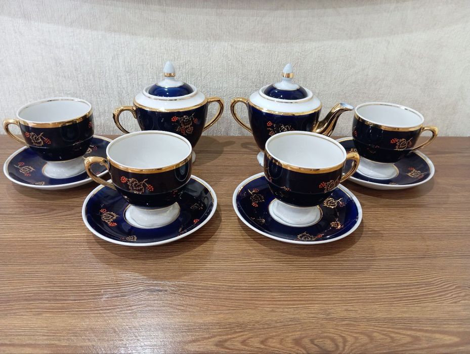 Вінтажний чайний сервіз