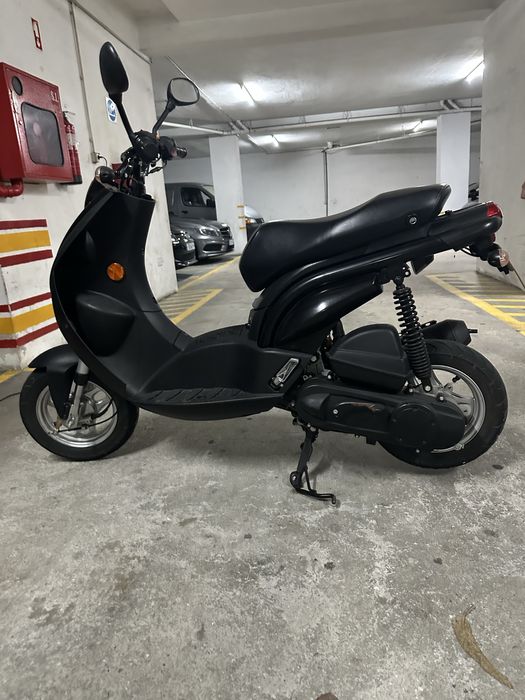 Peugeot Ludix 50 – Ano 2012 – Apenas 5.300 km