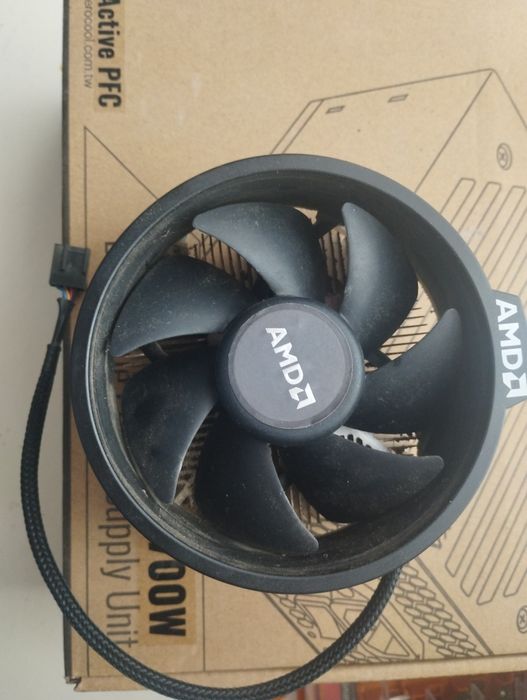 Боковий куллер AMD