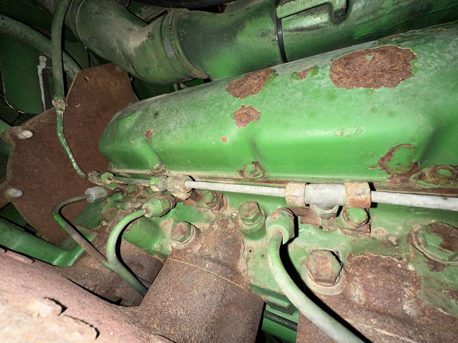 Трактор John Deere 3140