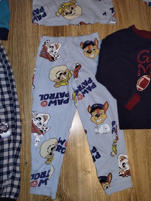 Piżamy chłopięce Rozmiar 110