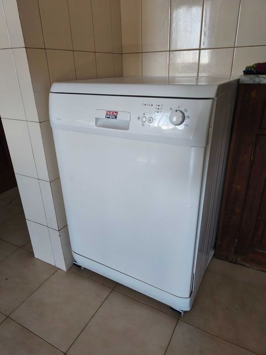 Máquina de Lavar Loiça