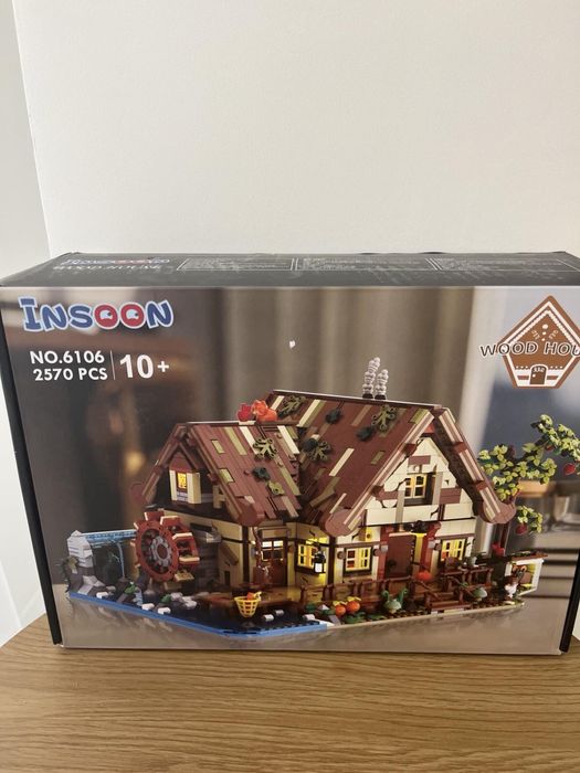Лего конструктор "Дерев'яний будинок" від Insoon.