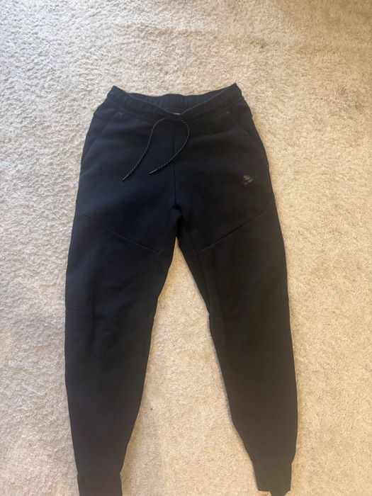 nike tech fleece pants legit