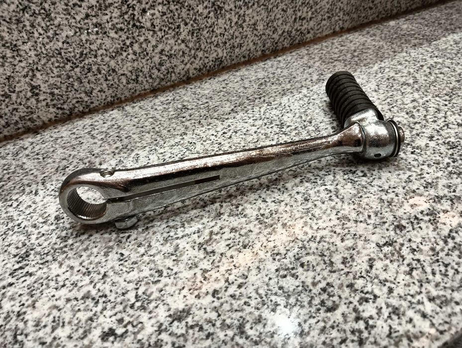 Dzwignia startera kopniak mz etz 150