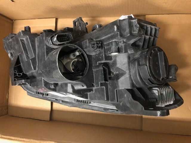 Otica Farol Esquerdo Mercedes GLA Led