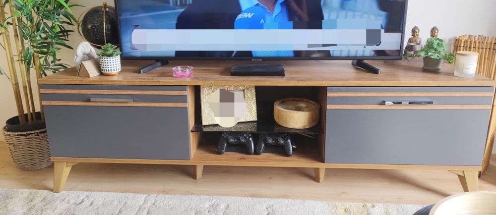 Móvel tv com duas gavetas