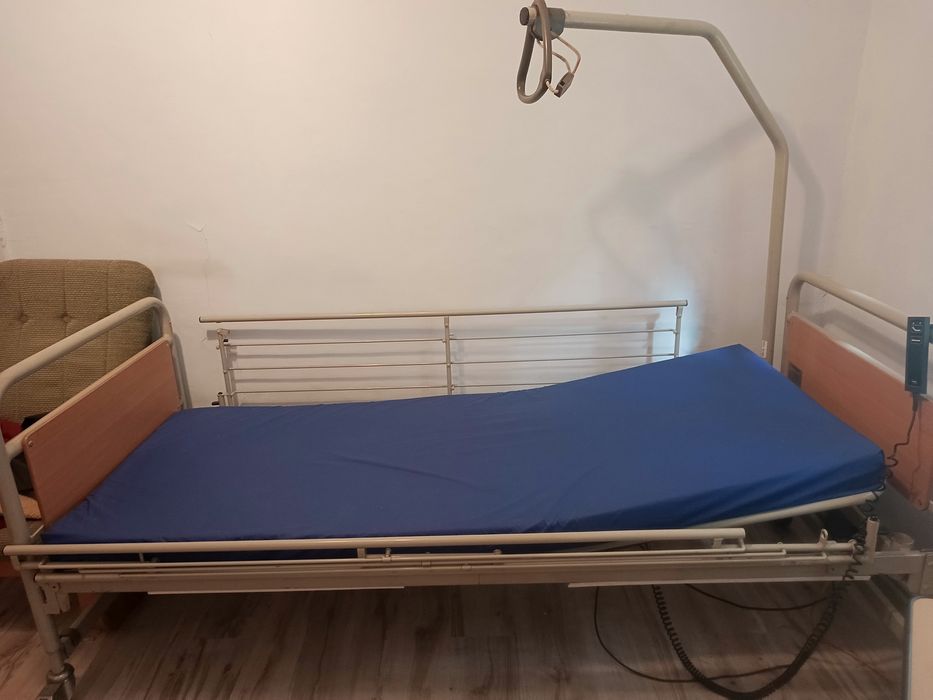 Łóżko rehabilitacyjne na pilota