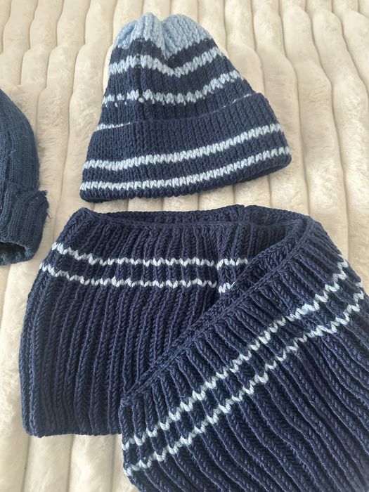 2 шапки и шарф разом 100 грн