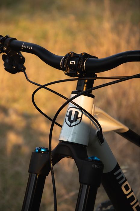 Mondraker raze 2023