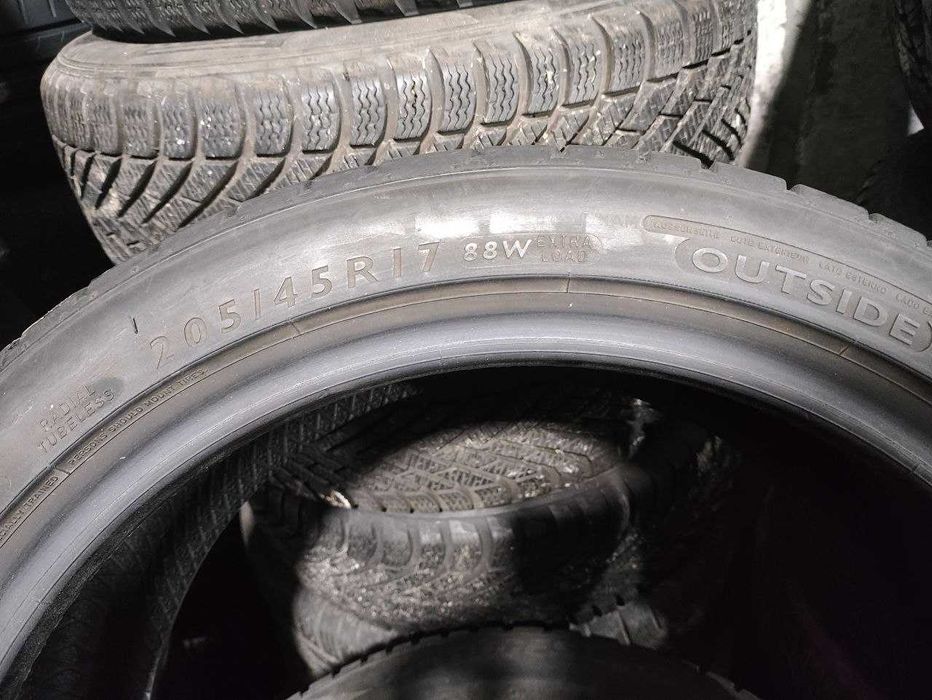 Шини резина літо 205/45 R17 Dunlop Sport Maxx RT