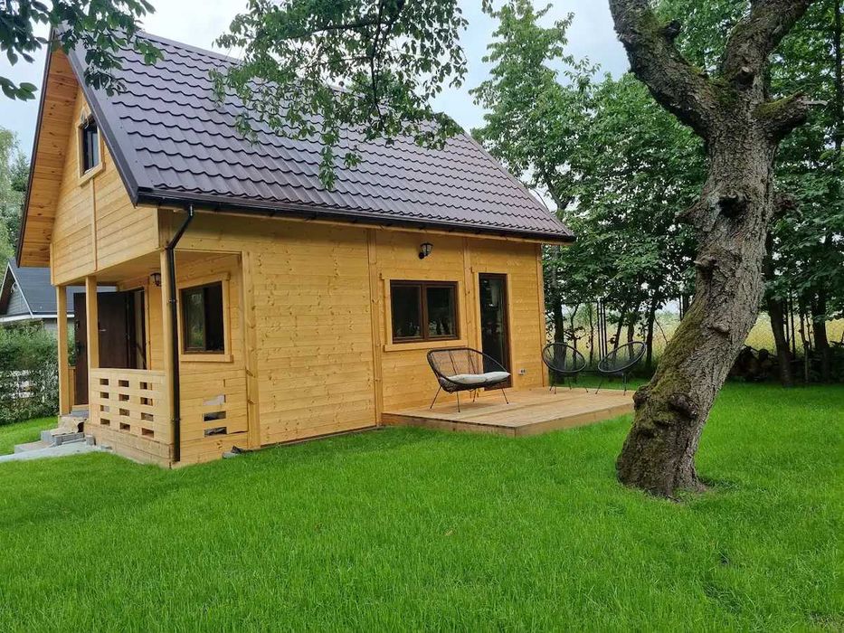 Domek drewniany w Ińsku nad jeziorem