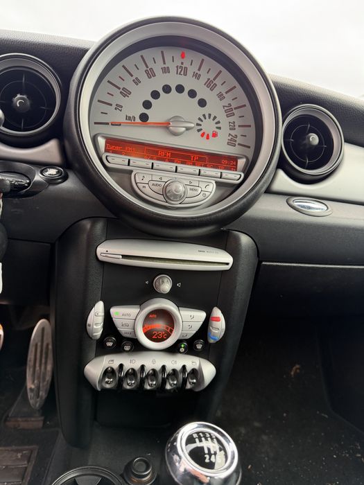 Mini Cooper D 1.6 PSA 110CV