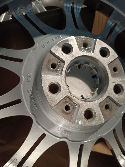 Jantes 18 bmw style 135 pack M original E60 E61 Completamente novas
