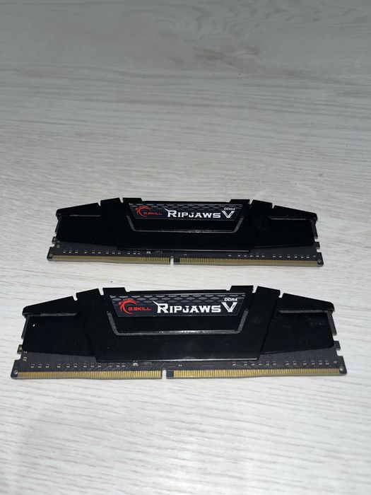 G.SKILL 16GB (2x8GB) 3200MHz CL16 Ripjaws V Black