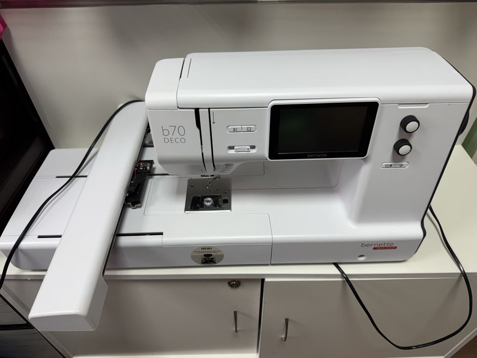 Вишивальна машина bernina Bernette b70 Deco