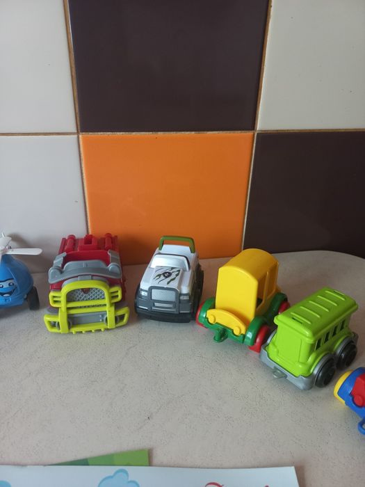 Игрушки,машинки, цена за все