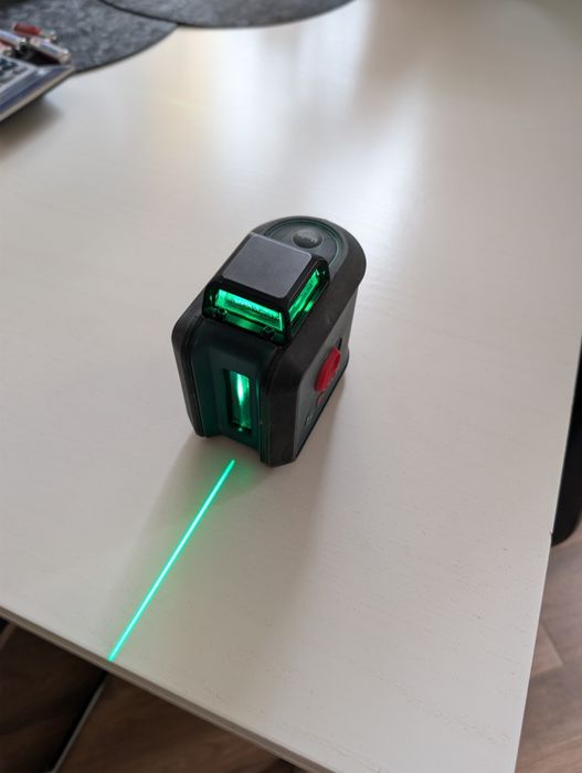 Laser krzyżowy Bosch